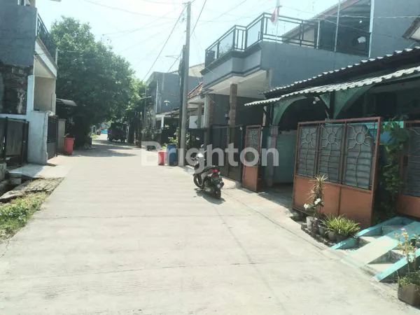 image HUNIAN CANTIK DI SAWANGAN  (3)