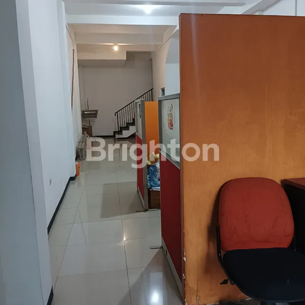 image RUKO 3 LANTAI DI JALAN BOGOWONTO SURABAYA (1)