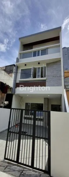 image RUMAH BARU 3 LANTAI DI DURI KEPA KEBUN JERUK JAKARTA BARAT. (1)