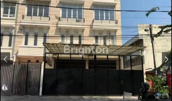 image 2 RUKO GANDENG FULL RENOV, DI TAMAN SARI (1)