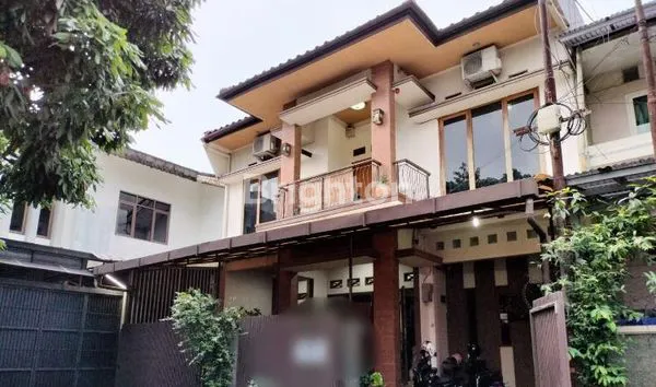 RUMAH MEWAH HARGA MURAH DI KOMPLEK MUARASARI BDG