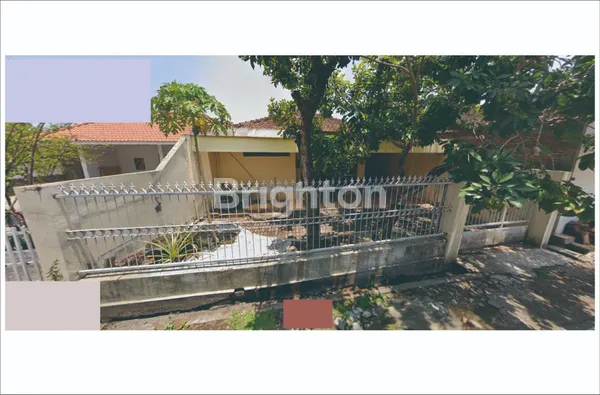 image RUMAH BESAR 2 MENIT KE DPRD KOTA SOLO, TENGAH KOTA, SEHARGA 1 RUMAH, SEBESAR 2 RUMAH (1)