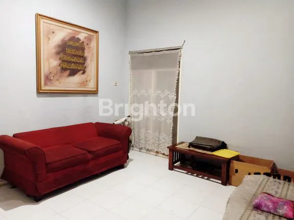 image RUMAH HOOK LOKASI STRATEGIS DI KELAPA GADING (7)