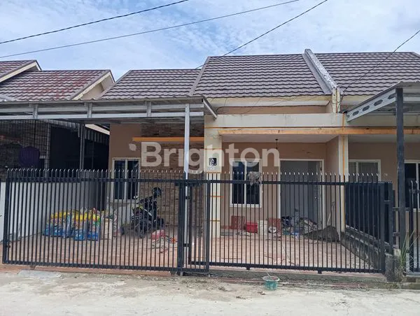 PALEMBANG RUMAH ASRI DI DALAM KOMPLEK TERTATA RAPI