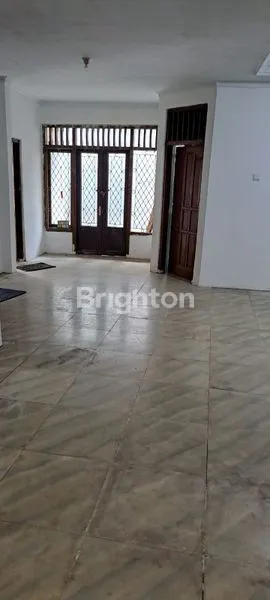 image DIJUAL CEPAT RUMAH JATINEGARA KAUM (4)