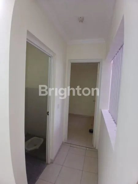 image *DI JUAL  RUMAH CANTIK  1  LT DG 4 KAMAR TIDUR,  PLUS BONUS 3 AC  DAERAH GRAHA PADMA  SEMARANG* (7)