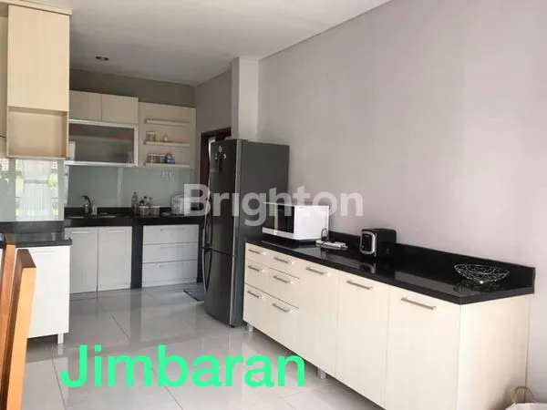 image VILLA LUAS 2 LANTAI 4 BEDROOM JIMBARAN BALI (4)