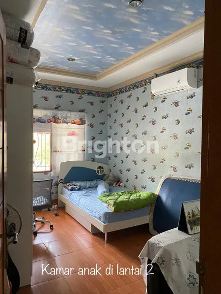 image RUMAH 3 LANTAI DENGAN LOKASI STRATEGIS DI TAMAN PALEM LESTARI,JAKARTA BARAT, COCOK UNTUK HUNIAN KELUARGA MAUPUN INVESTASI! (6)