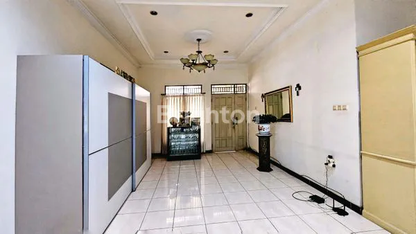 image RUMAH 2 LANTAI STRATEGIS BEBAS BANJIR COCOK UNTUK HUNIAN NYAMAN ATAU KOS-KOSAN DI GROGOL JAKARTA BARAT (4)