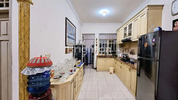 image RUMAH 2 LANTAI STRATEGIS BEBAS BANJIR COCOK UNTUK HUNIAN NYAMAN ATAU KOS-KOSAN DI GROGOL JAKARTA BARAT (6)