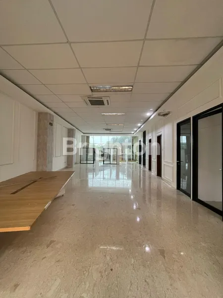 image MINI BUILDING MEWAH STRATEGIS DEKAT AREA PERKANTORAN KEMANG JAKARTA SELATAN (4)