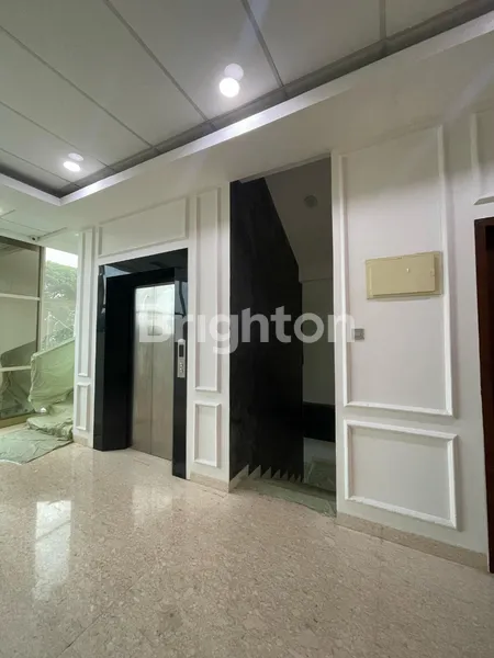 image MINI BUILDING MEWAH STRATEGIS DEKAT AREA PERKANTORAN KEMANG JAKARTA SELATAN (7)