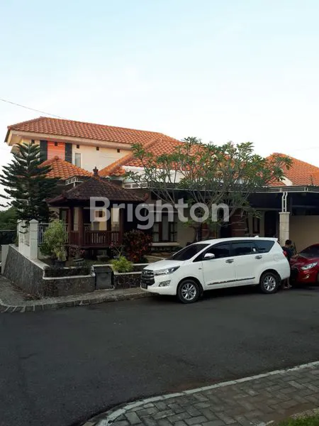 image VILLA BAGUS DILOKASI YANG STRATEGIS COCOK PAKAI SENDIRI ATAU DISEWAKAN (2)