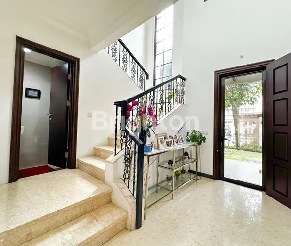 image TURUN HARGA! RUMAH 2 LANTAI RENOVASI CANTIK SIAP HUNI CLUSTER JADEITE RESIDENCE, LANTAI MARMER & SMART HOME,  BSD CITY (4)