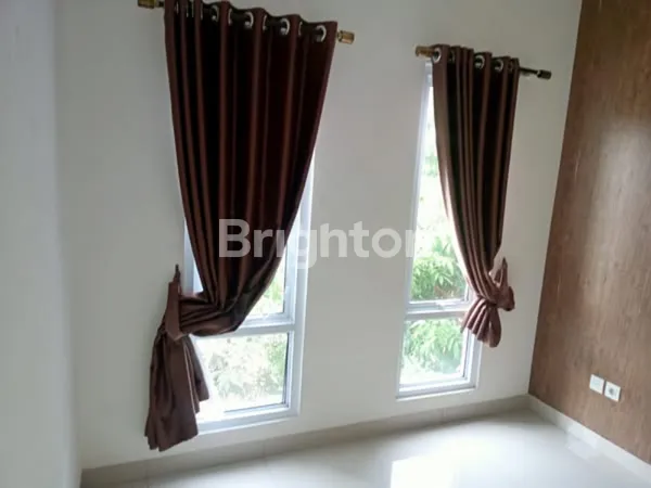 image RUMAH VILLAGE GADING SERPONG FULL FURNISH SIAP HUNI (5)