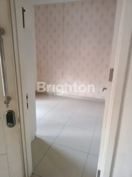 image RUMAH VILLAGE GADING SERPONG FULL FURNISH SIAP HUNI (6)