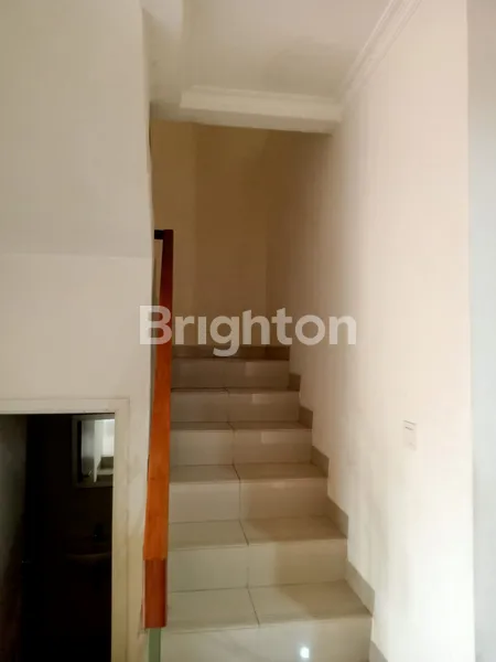 image RUMAH VILLAGE GADING SERPONG FULL FURNISH SIAP HUNI (7)