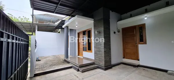 image RUMAH  2 LANTAI SIAP HUNI WATES KOTA (8)