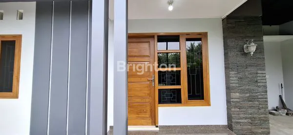 image RUMAH  2 LANTAI SIAP HUNI WATES KOTA (6)
