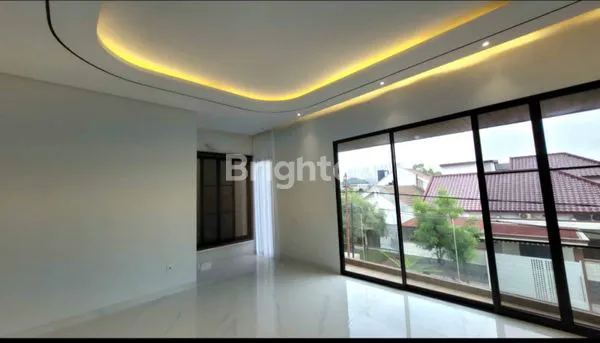 image RUMAH MEWAH ALA VILLA BARU GRESS MANYAR KERTOADI (5)