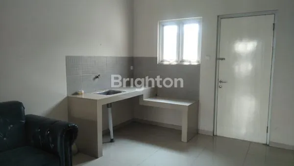 image RUMAH 2 LANTAI SIAP HUNI DI KELAPA GADING DI SEWAKAN (3)