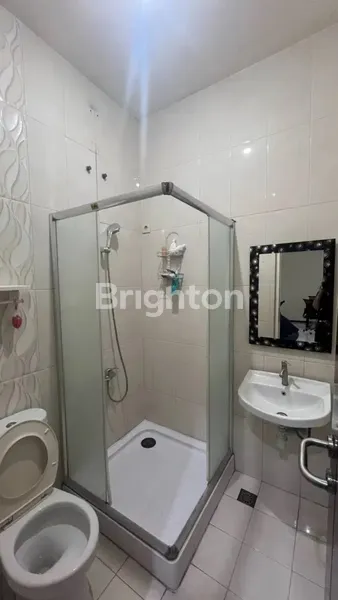 image DIJUAL RUMAH BARUK BARAT, DEKAT PUSAT PERBELANJAAN, SELANGKAH RAYA MERR (8)