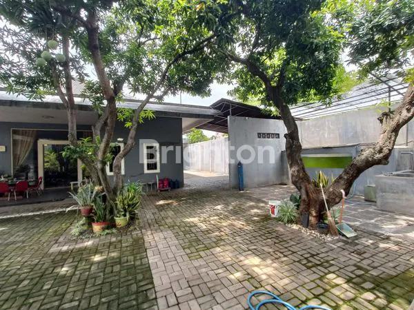 image MILIKI SEGERA  RUMAH CANTIK  DI TENGAH KOTA LUAS 1720M  HARGA DIBAWAH NJOP BONUS RUKO UNTUK USAHA  ,TANAH NGANTONG DEPAN JALAN RAYA DAERAH GAJAH  SEMARANG (5)