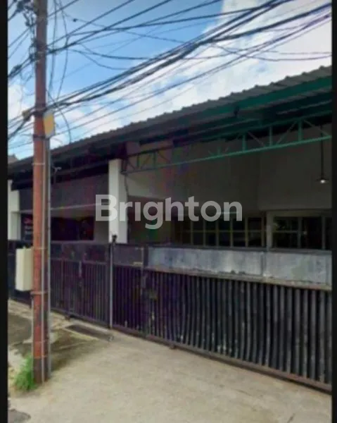 image RUMAH KOS DAN USAHA STRATEGIS MANYAR REJO (2)