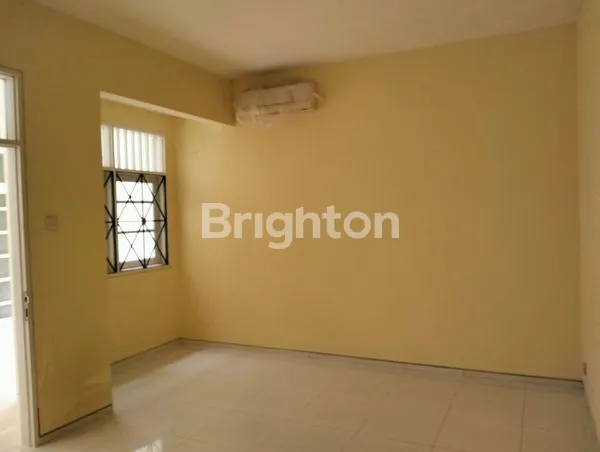 image DISEWAKAN RUMAH INTERNATIONAL VILLAGE  (1)