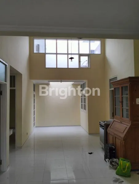 image DISEWAKAN RUMAH INTERNATIONAL VILLAGE  (3)