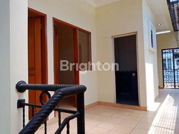 image RUMAH MEWAH DI JUAL DI PUSPITA LOKA, BSD (17)