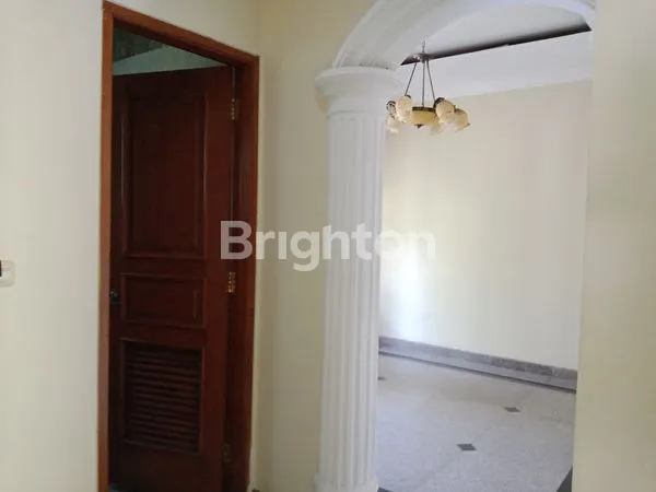 image RUMAH MEWAH DI JUAL DI PUSPITA LOKA, BSD (12)