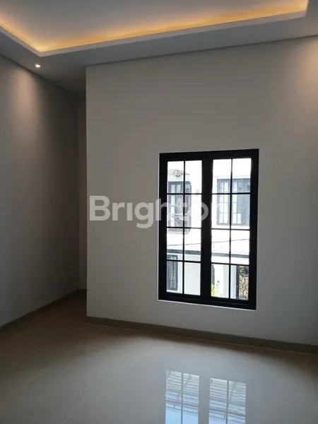 image DIJUAL RUMAH BARU JL. MOH KAHFI JAKSEL RP.2,35 M (3)