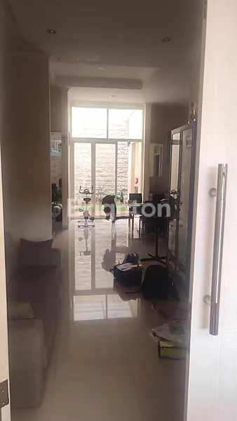 image PANDUGO RUMAH MEWAH, DEKAT MERR & UPN (2)