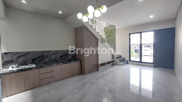 image RUMAH BARU 2 LANTAI MINIMALIS DI NIRWANA EKSEKUTIF SURABAYA TIMUR DEKAT SEKOLAH IPH, UPH, STARBUCK, SUPERINDO, DLL (6)