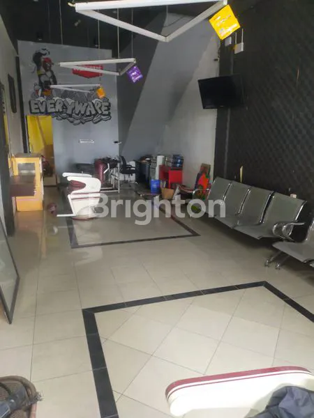 image RUKO 3 LANTAI STRATEGIS DI JALAN SUNGGAL - AREA BISNIS RAMAI (4)