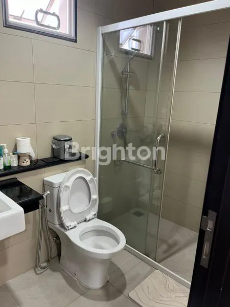 image RUMAH CANTIK 2 LANTAI HOOK FULL FURNISHED DI PIK 2 (5)