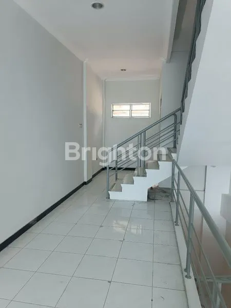 image RUKO TIGA LANTAI PIERE TENDEAN JUAL CANTIK (7)