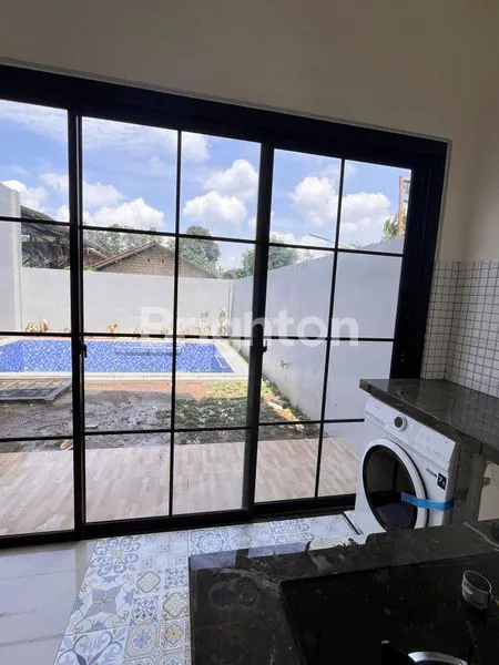 image RUMAH MINIMALIS MODERN 2 LANTAI PLUS SWIMMING POOL DI CISEENG BOGOR (8)