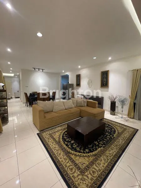 image RUMAH MEWAH LT 300 DI KOTA WISATA CLUSTER COASTEVILLE (4)