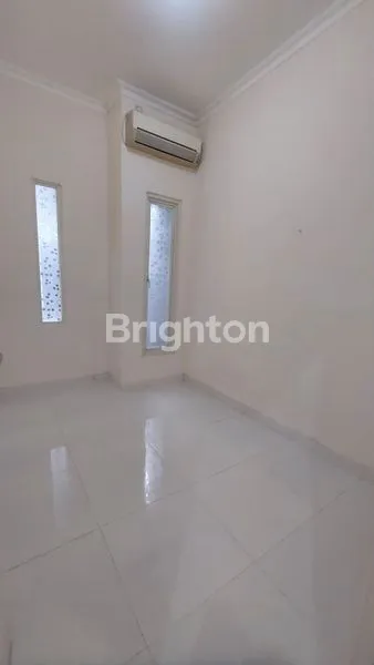 image RUMAH SIAP HUNI SEBELAH PAKUWON CITY DEKAT SUKOLILO DIAN REGENCY EASTERN PARK GRAND EASTERN ARAYA BUMI MARINA (2)