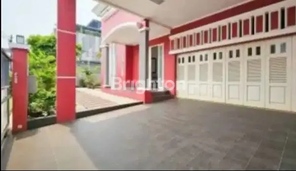 image JUAL CEPAT RUMAH MEWAH 3 LANTAI DI GREEN VILLE JAKARTA BARAT (3)