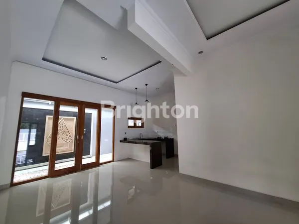 image RUMAH SIAP HUNI, HALAMAN LUAS WATES TIMUR BANDARA YIA YOGYAKARTA (1)