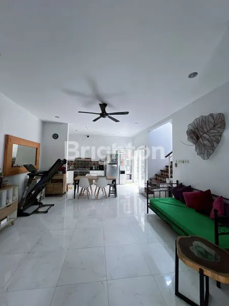 image RUMAH MINIMALIS MEWAH 2 LANTAI GRIYA BABATAN MUKTI (WIYUNG) (3)