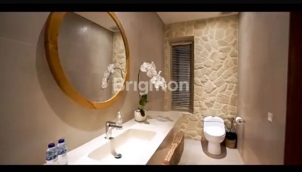 image VILLA FULL FURNISH SINGAPADU GIANYAR (7)
