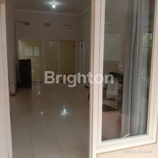 image RUMAH CANTIK DI PERMATA JINGGA (PJ) KOTA MALANG (8)
