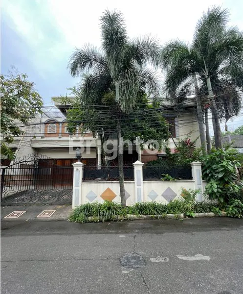 image RUMAH MEWAH SEMI FURNISHED DAVINCI KAWASAN ELITE KEMANG JAKARTA SELATAN (7)