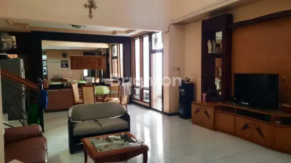 image 2 LANTAI TERAWAT FURNISH DKT SUTOREJO PRIMA INDAH,WISMA PERMAI BARAT,MANYAR KERTOARJO,MANYAR KERTOADI,DHARMAHUSADA MAS,DHARMAHUSADA INDAH,BABATAN PANTAI UTARA,WISMA MUKTI,KLAMPIS ANOM,KLAMPIS INDAH,KERTAJAYA INDAH TIMUR,SAN DIEGO,SAN ANTONIO,LONG BEACH (2)