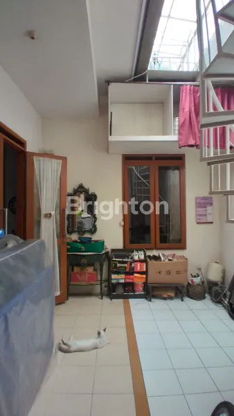 image JUAL RUMAH STRATEGIS DI DALAM KLUSTER YANG TENANG DAN NYAMAN (5)