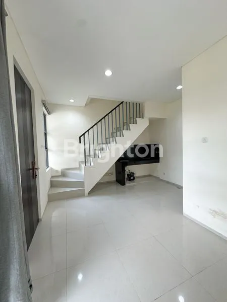 image RUMAH MODERN MINIMALIS THE FIRST STONE SELANGKAH KE GADING SERPONG DAN BSD (5)